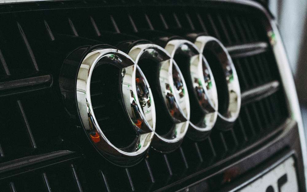 Audi отзывает Q7 и Q8: из-за трещины в спинках