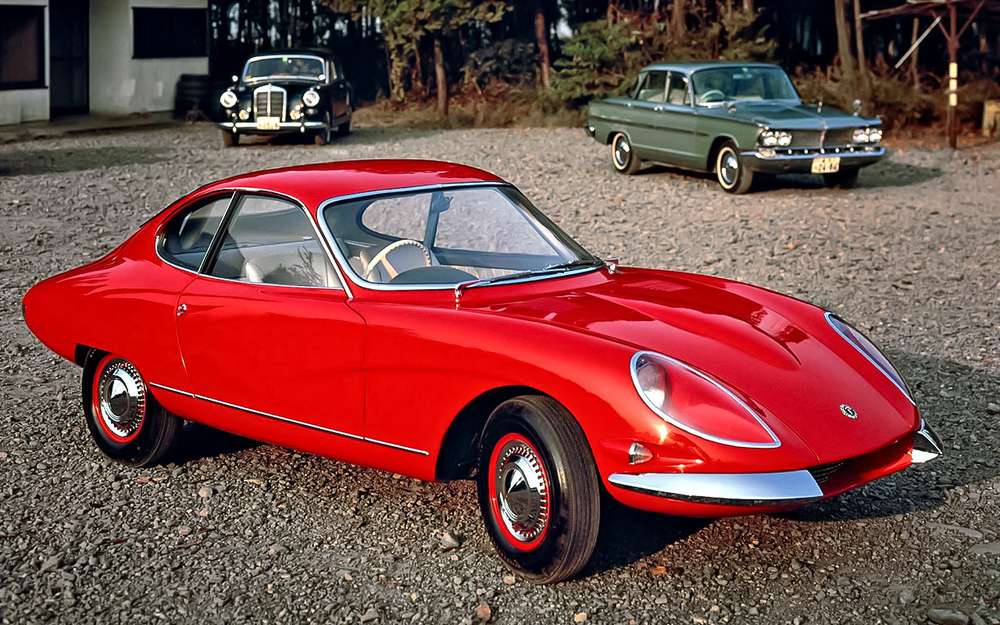 Nissan Prince Sprint 1900 Prototype (1963). Хороша! Но про эту машину очень мало информации. Известно, что она - совместный продукт Ниссана и фирмы Sprint перед их слиянием. Над обликом работал ведущий дизайнер Bertone Франко Скальоне (линейка концептов B.A.T., также разработал множество Alfa Romeo). К этому иногда добавляют, что стиль концепта позже частично переняла знаменитая модель Nissan Skyline.