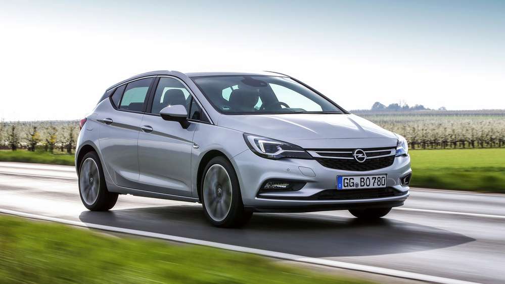 Дизель для автомобиля года: Opel Astra разжился «битурбочетверкой»