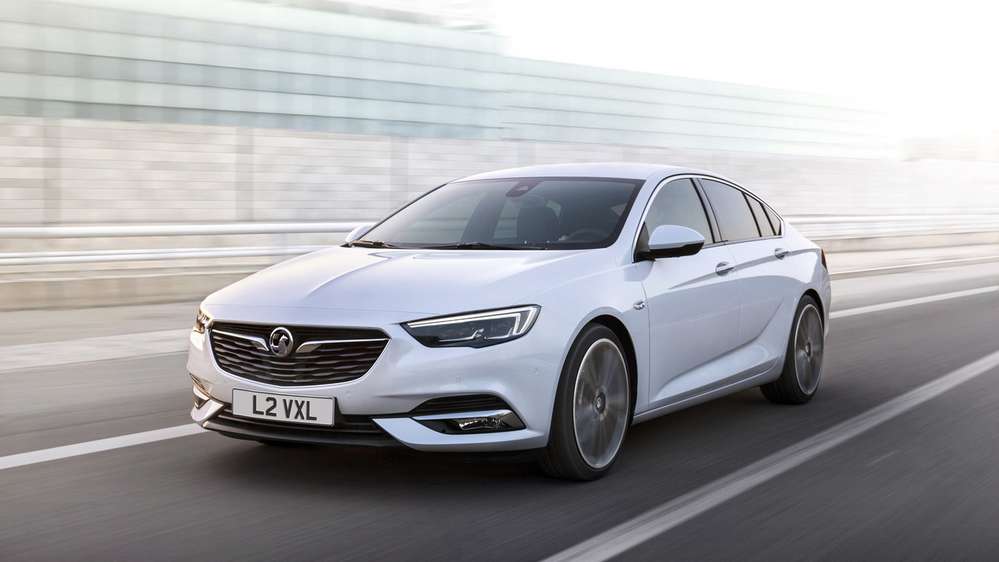 Новый Opel Insignia Grand Sport: а теперь - официально!