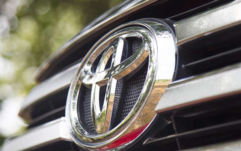 Toyota Land Cruiser переходит на 4 цилиндра