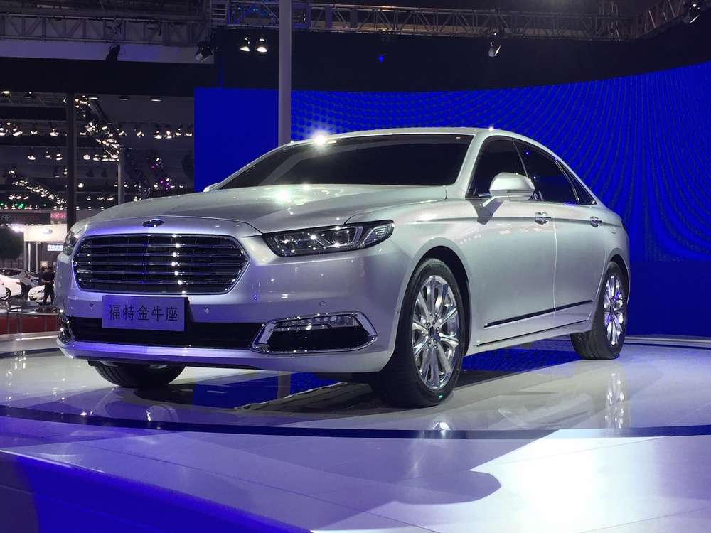 Ford показал новый бизнес-седан Taurus