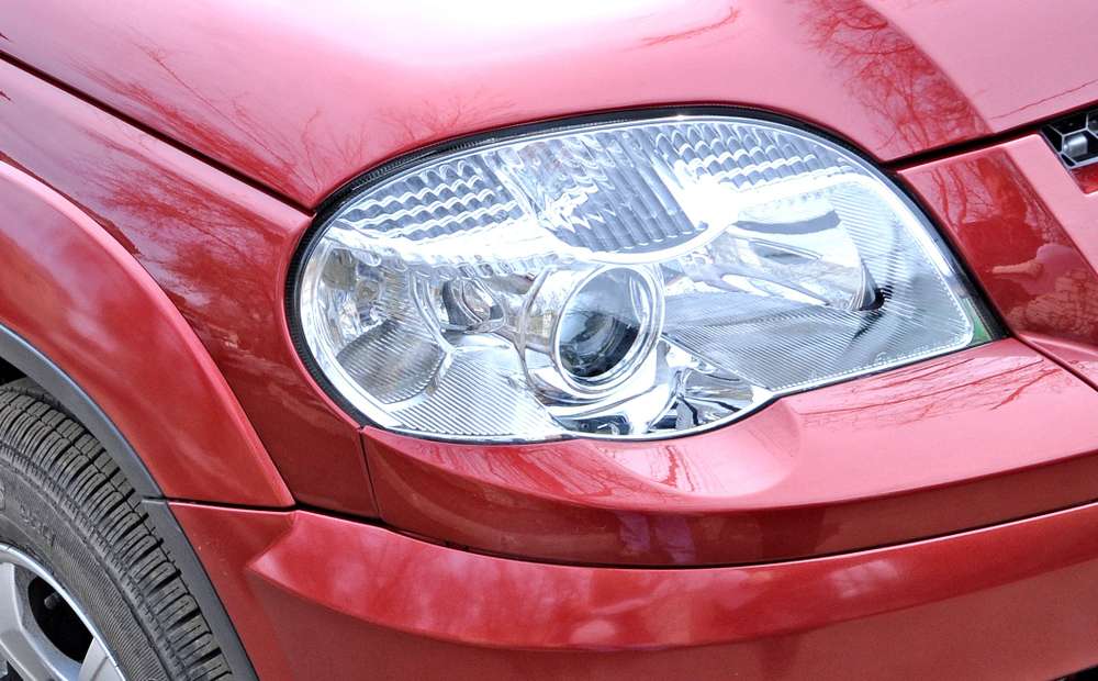 Chevrolet Niva: замена ламп в блок-фаре