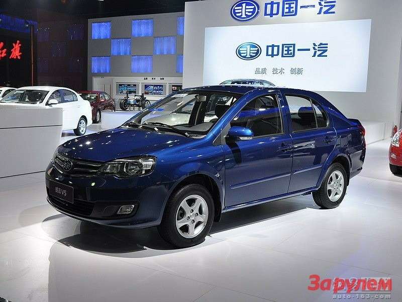 FAW показала в Шанхае два электромобиля