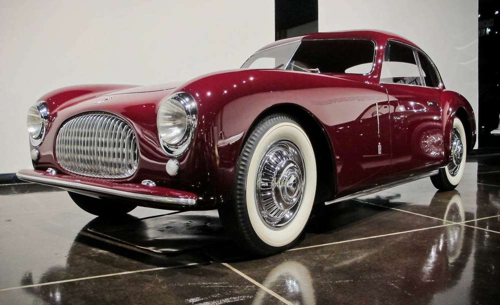 Историю итальянского автодизайна привезли в музей L.A.Petersen