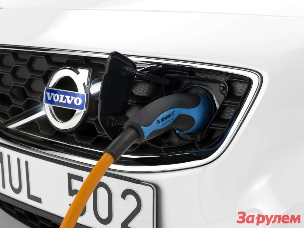 Volvo C30 Electric быстрее заряжается и дальше едет