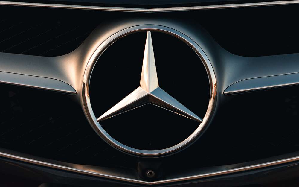 Mercedes-Benz отзывает машины из-за проблем с тормозами
