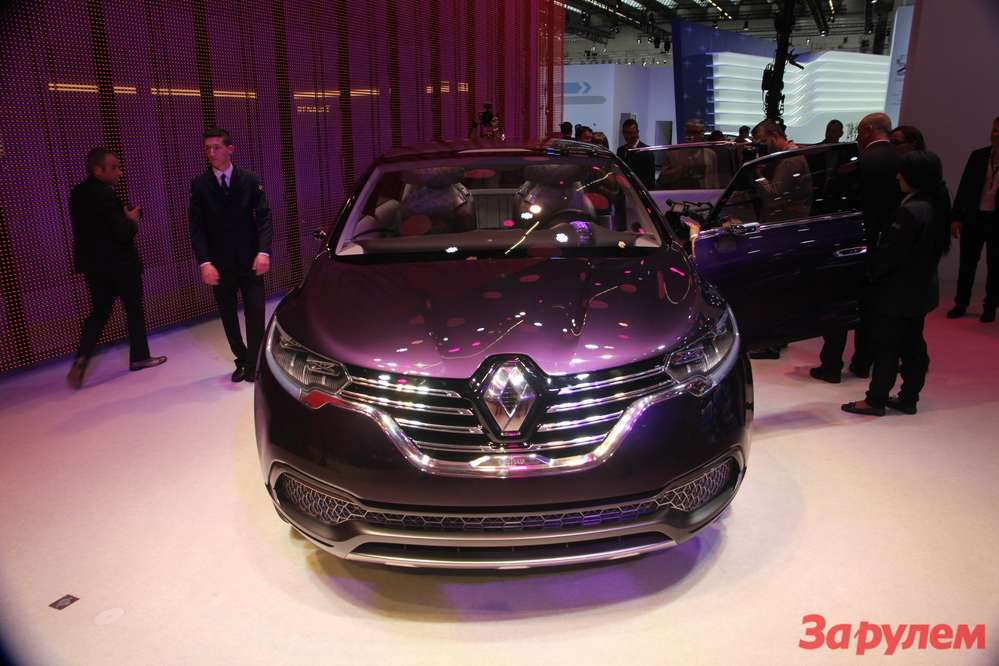 Renault представила премиальный минивэн Initiale Paris (ВИДЕО)