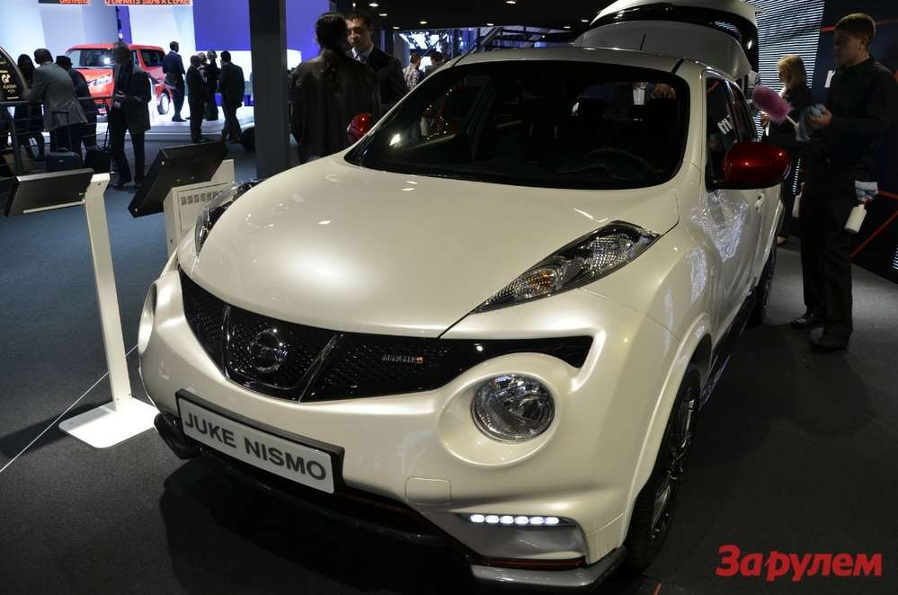 Серийный Nissan Juke NISMO показали в Париже