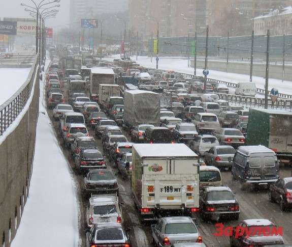 Транспортная ситуация в Москве улучшится не раньше 2012 года