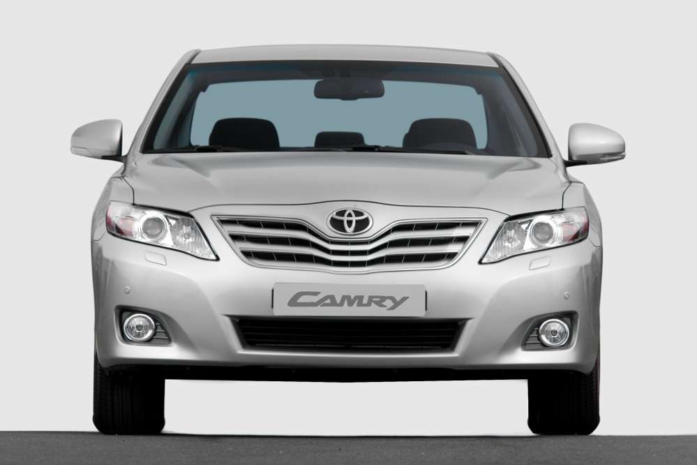 Toyota приоткрыла завесу над новой Camry (ВИДЕО)