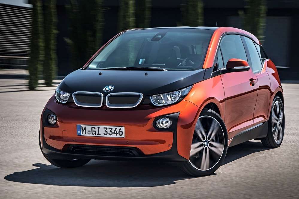BMW тестирует электрический M-кар