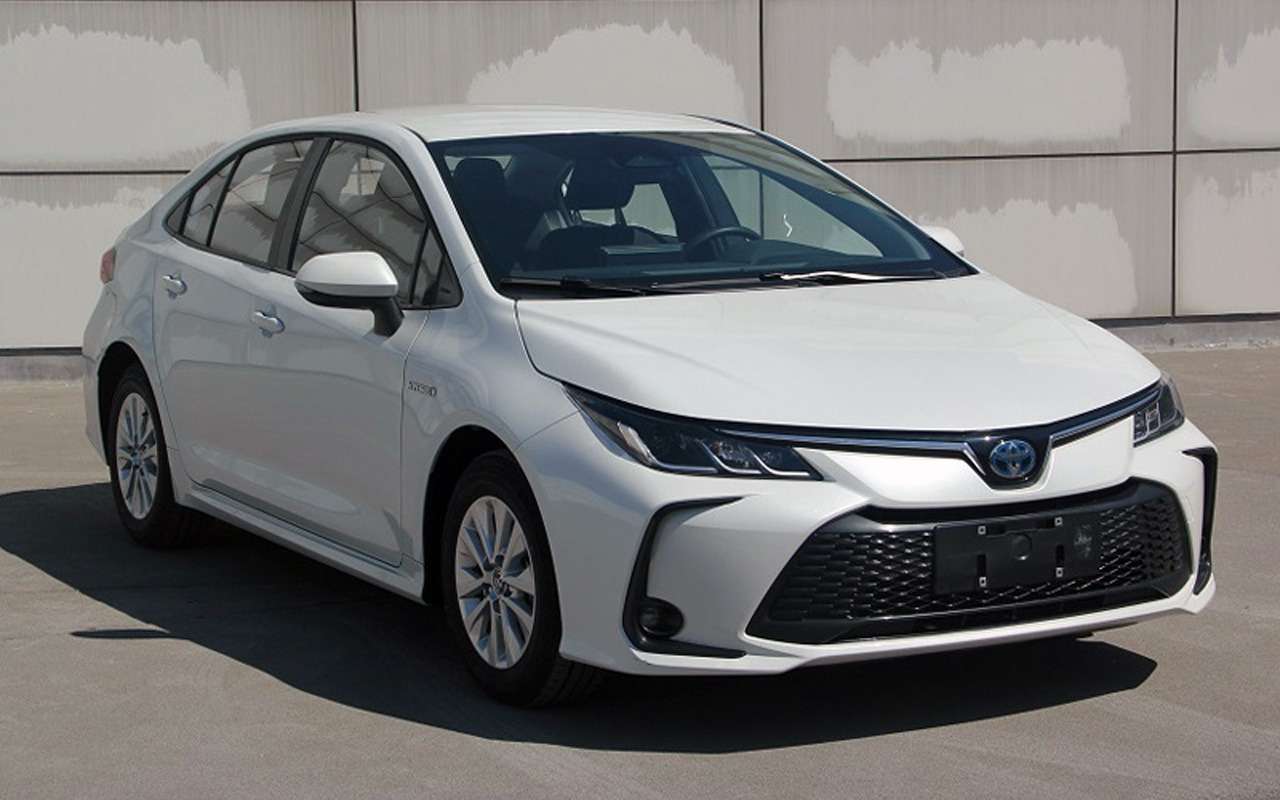 Обновленная Toyota Corolla  в продаже с 21 мая