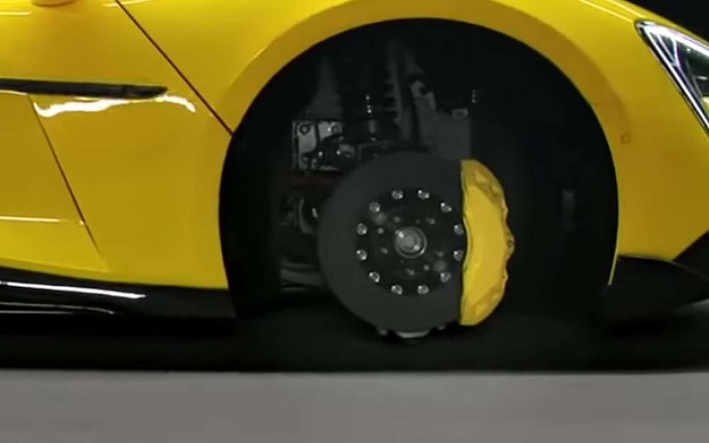 Новый BYD может прыгать и ездить на трех колесах - видео