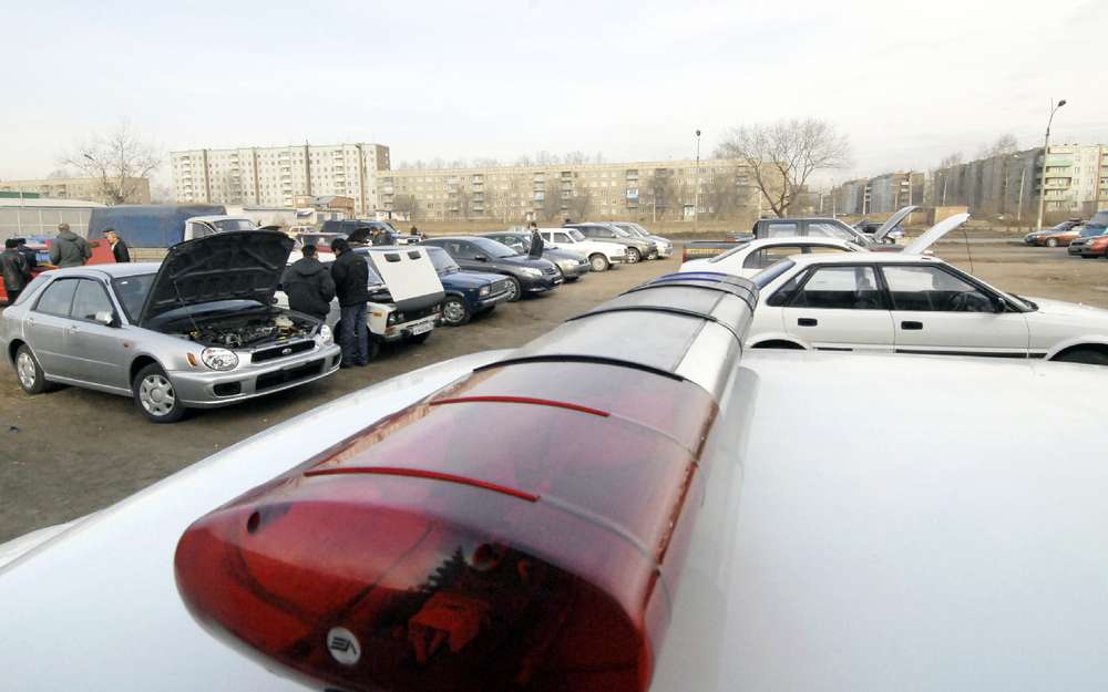 Гаишник оформил 73 машины на ничего не подозревающего жителя Тулы