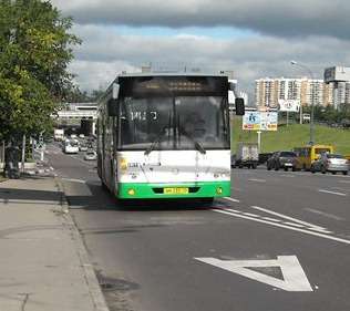 Эксперты не поддержали идею ограждений на полосах для автобусов