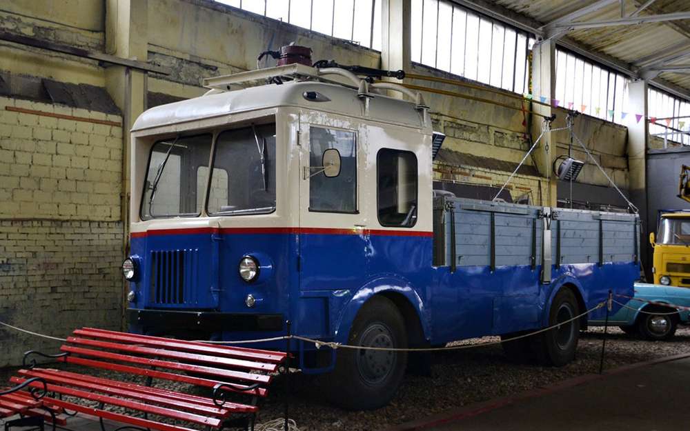 Забытые проекты СССР: троллейбус-самосвал