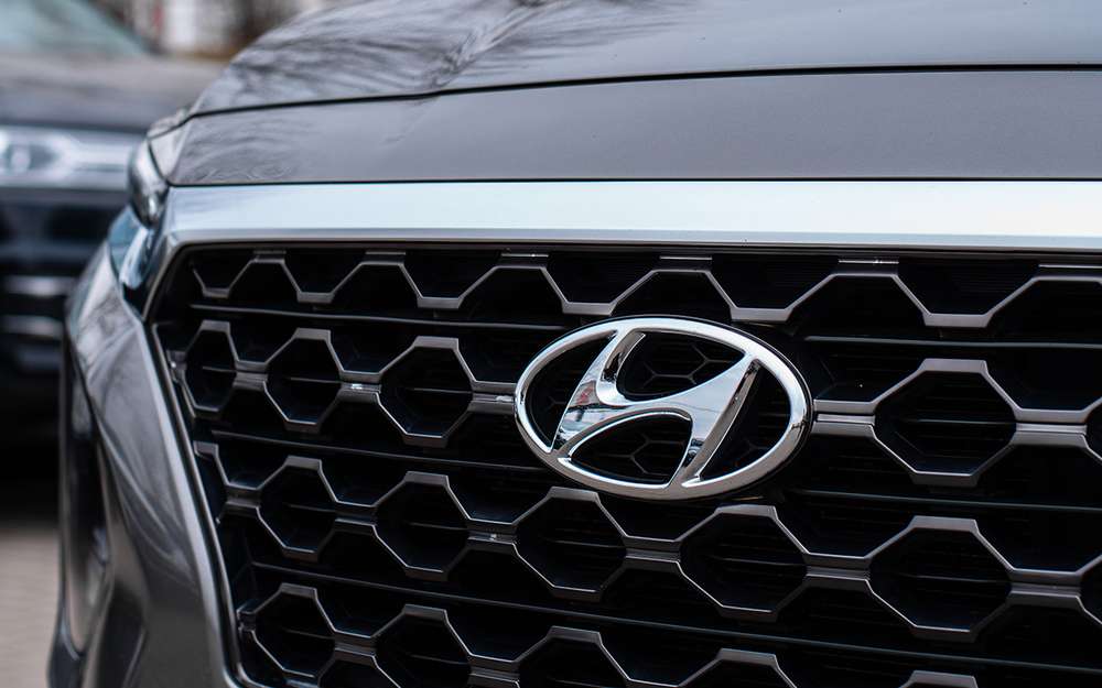 Hyundai Santa Fe 5-го поколения станет «квадратнее»