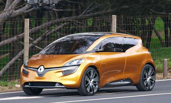 Компактвэн Renault R-Space засветился до премьеры