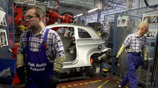 Fiat сокращает выпуск автомобилей в Польше