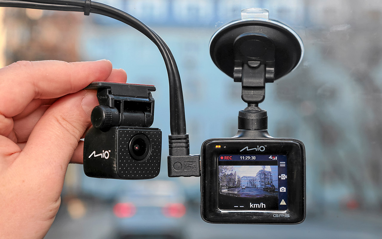 Tft color monitor видеорегистратор. Фотоаппарат samsung st600. Фотоаппарат самсунг 12. Камера с 2 экранами. Беспроводные камеры видеонаблюдения 2,4ггц.