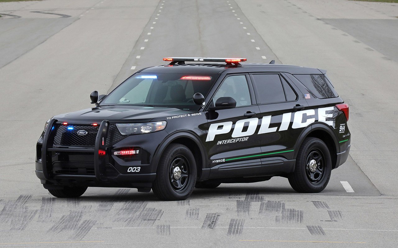 Ford выпустил очень быстрый внедорожник для полиции.