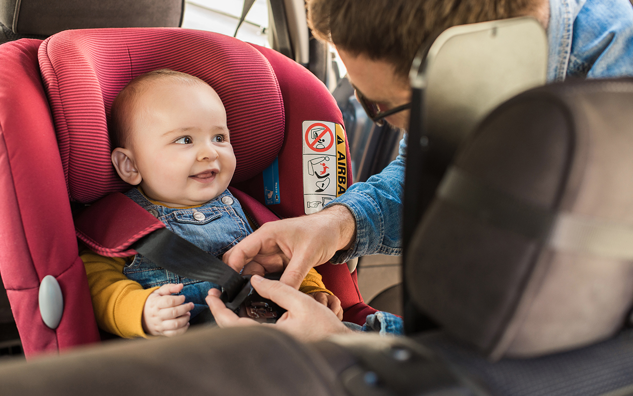 Правила перевозки детей от 0 до 12 лет в 2022 году в машине на переднем изаднем сиденье