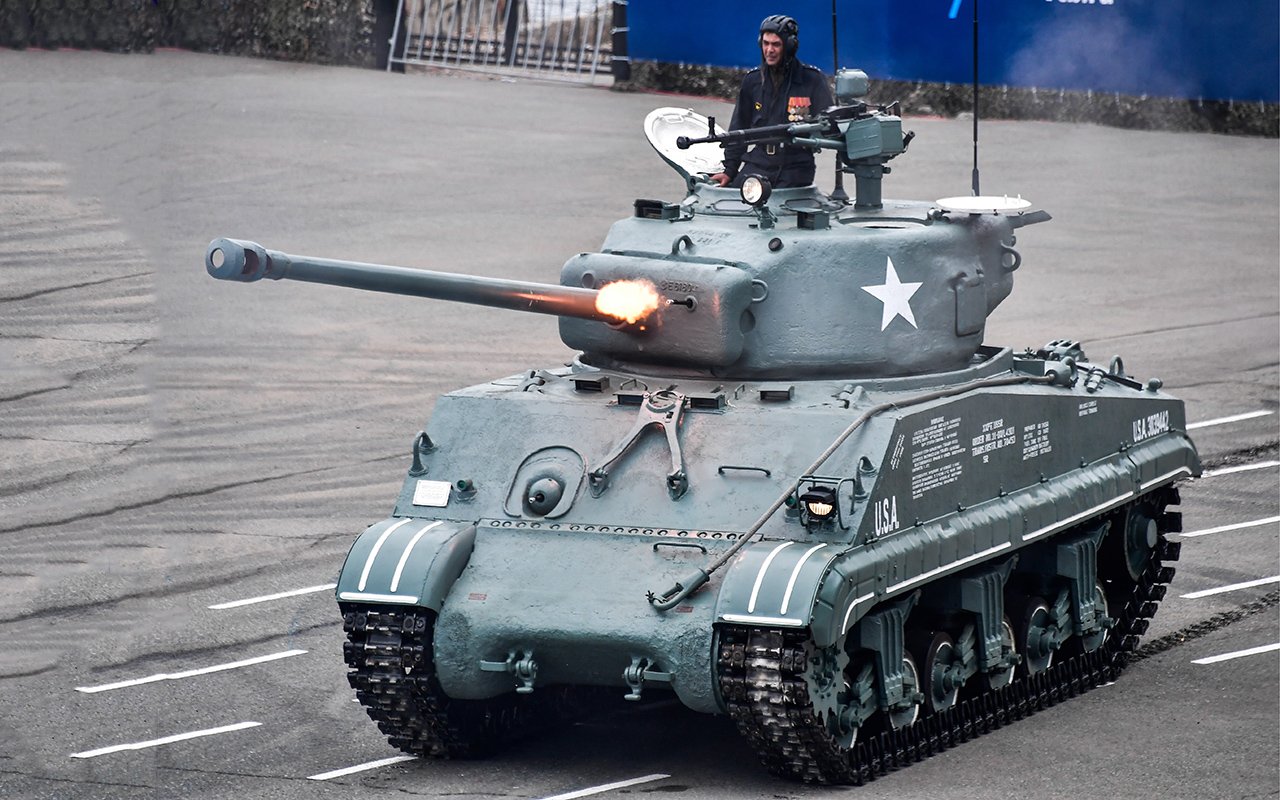 Видео тест танк 500. М4 Шерман. Танк Шерман. Американский танк "Шерман". Танк Шерман м4а2.