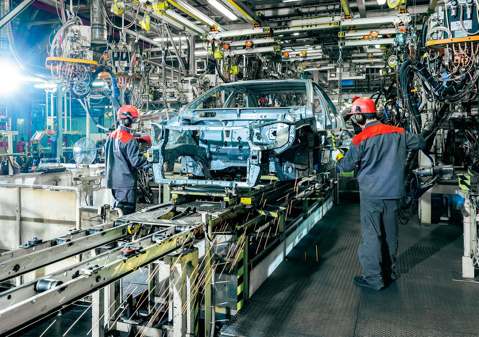 Экономической основой является промышленность крупное машинное производство