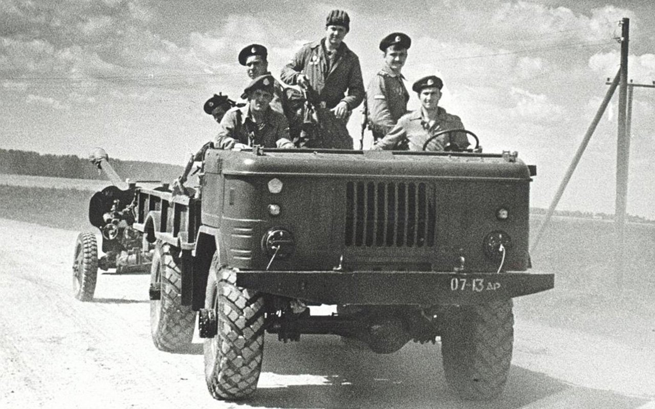 Советская военная машина. ГАЗ 66 десантный. ГАЗ 66б. ГАЗ 66 В Афганистане. ГАЗ 66 ВДВ.
