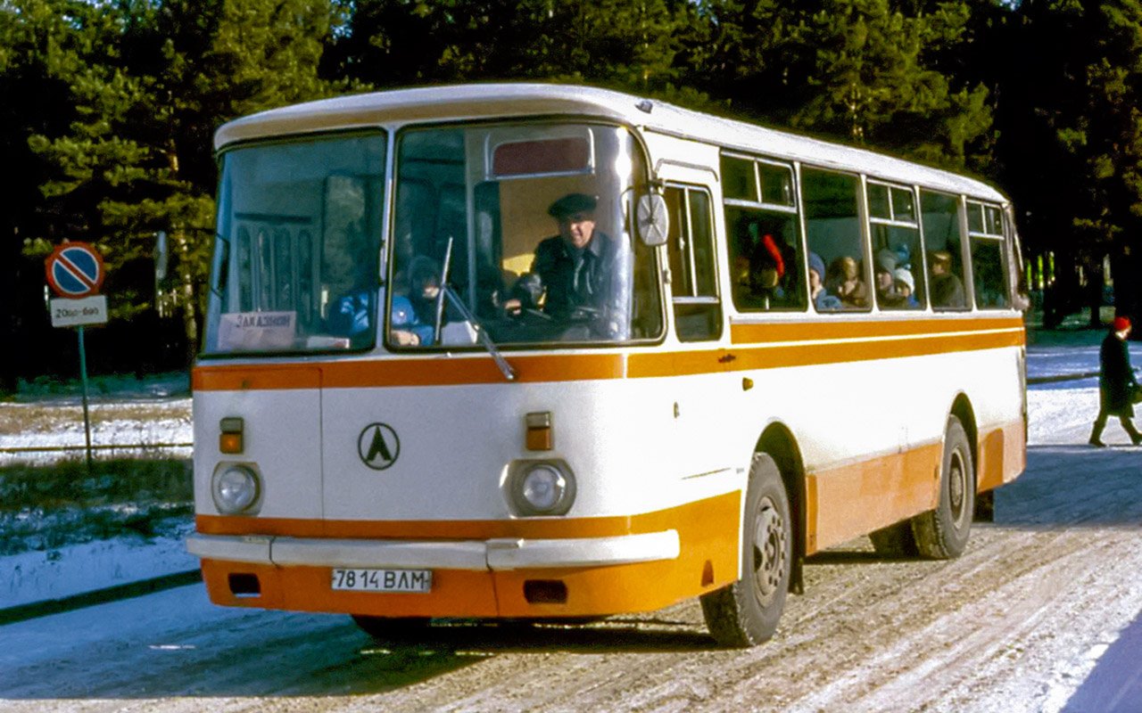 лиаз 677 и лаз 695