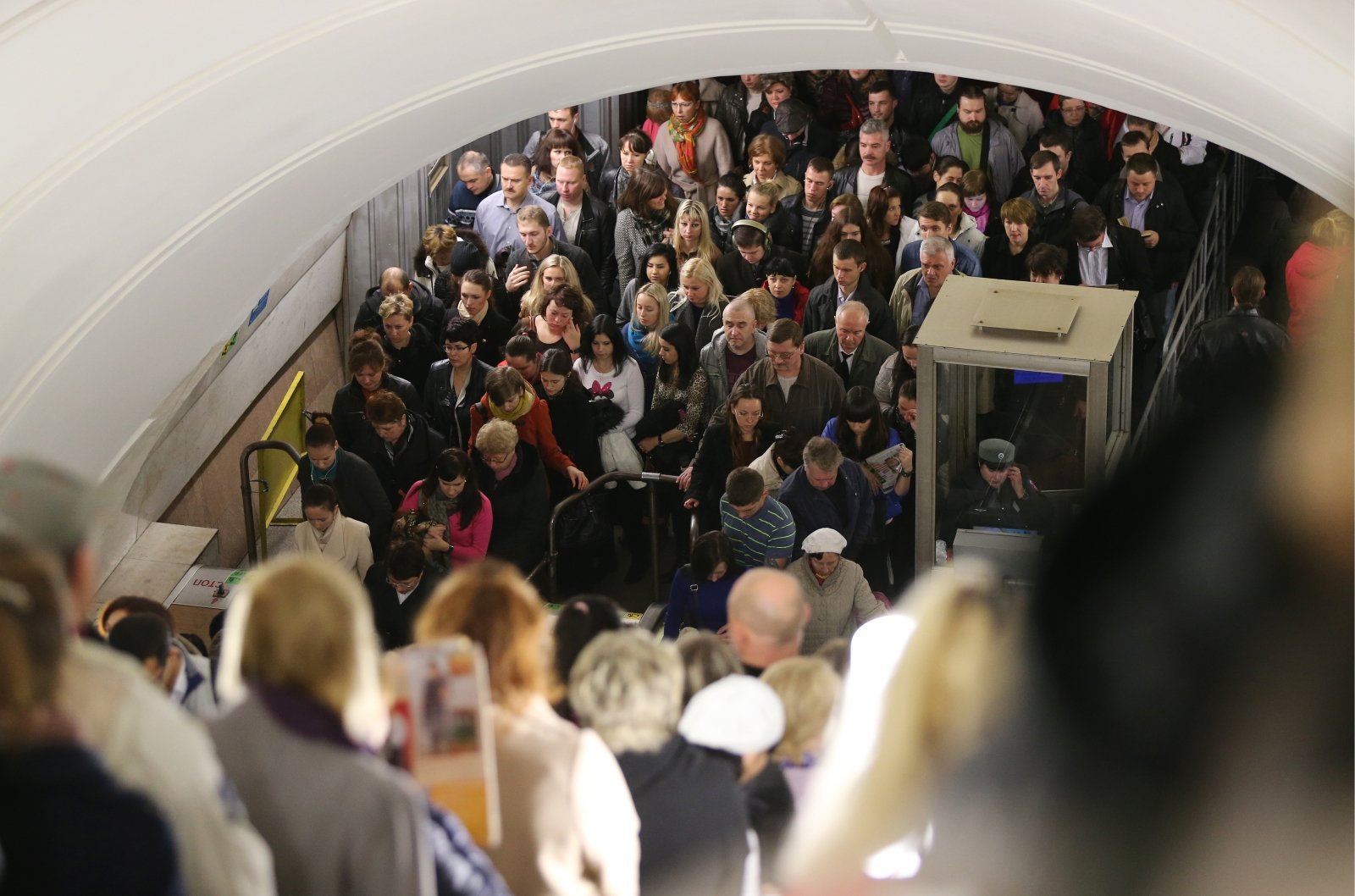 Метро санкт петербург час пик