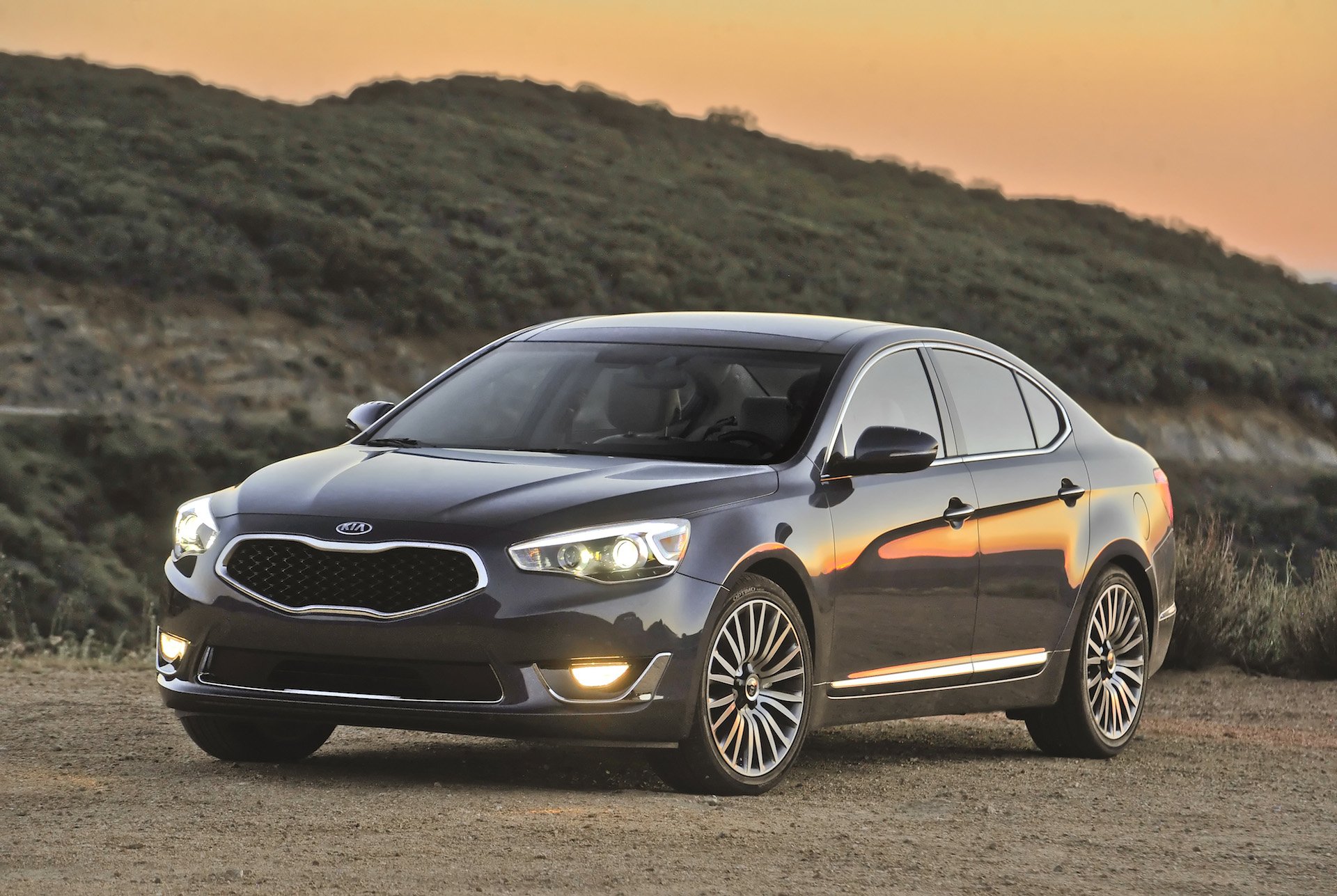 KIA Optima Hybrid 2.4 гибридный 2011 на DRIVE2