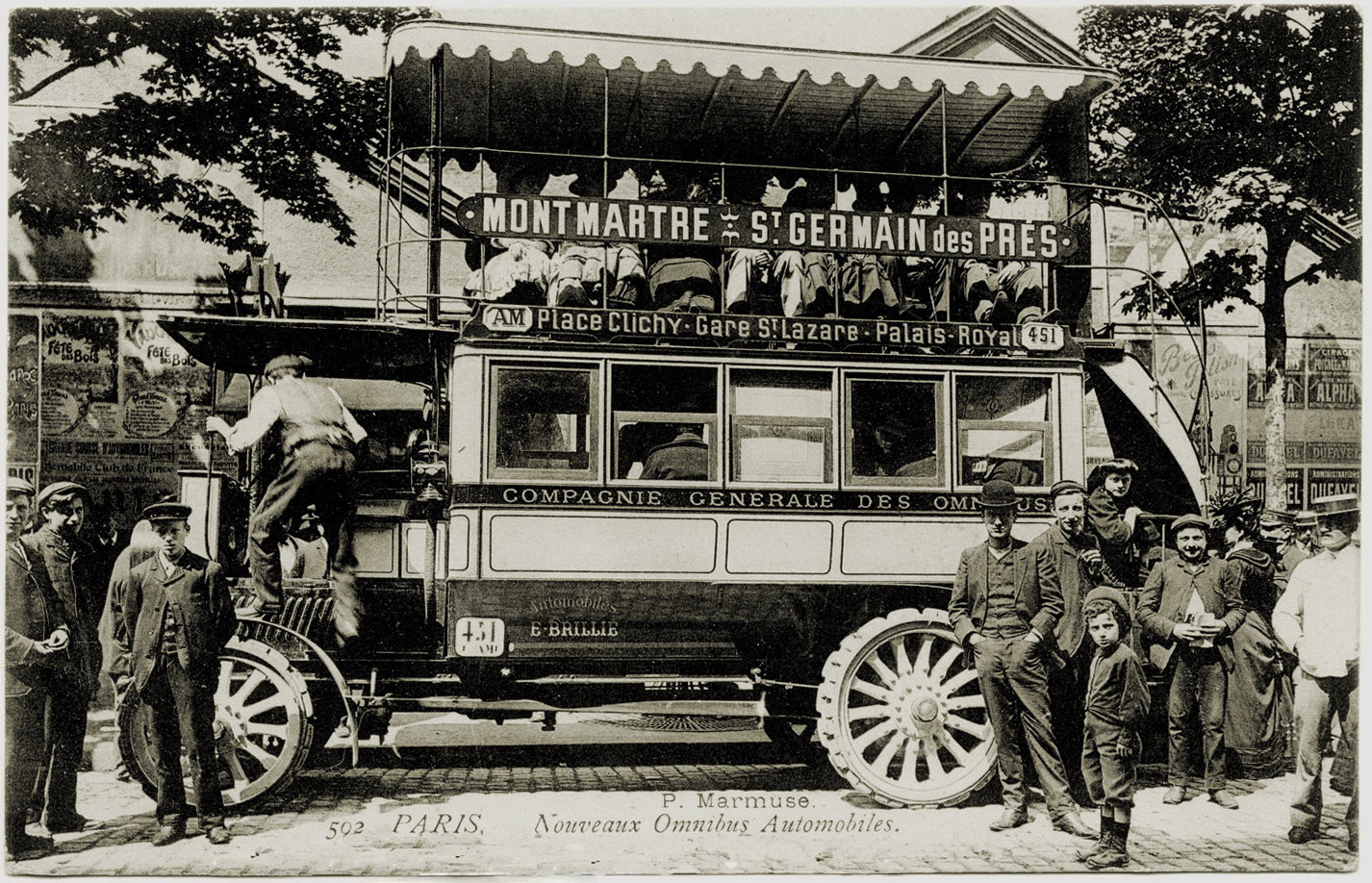 1907 год первый городской автобус. Омнибус 19 век Париж. Первый Омнибус во Франции. Омнибус транспорт 19 века. Омнибус в Санкт-Петербурге 19 века.