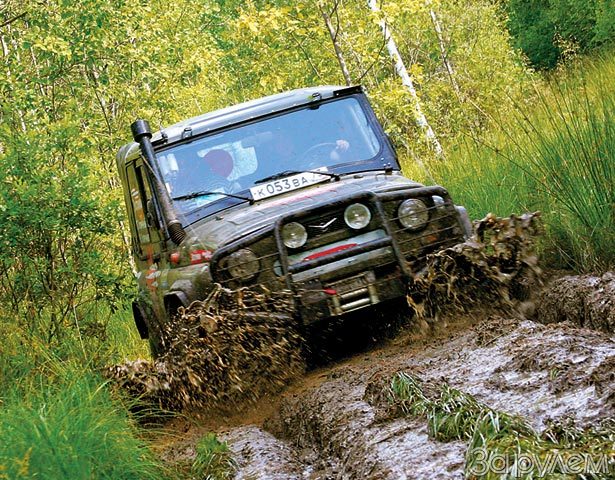Уазратриот на бездорожье. Уаз оффроуд 4х4. Уаз патриот 4х4 офроуд лимитед. Уаз хантер в лесу. Джип триал 4х4 гонки.