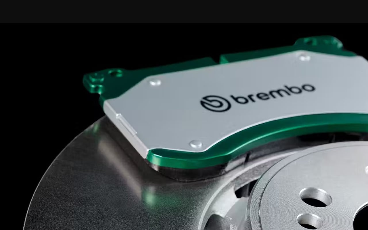 Тормозная пыль под запретом: как Brembo меняет подход к замене тормозов